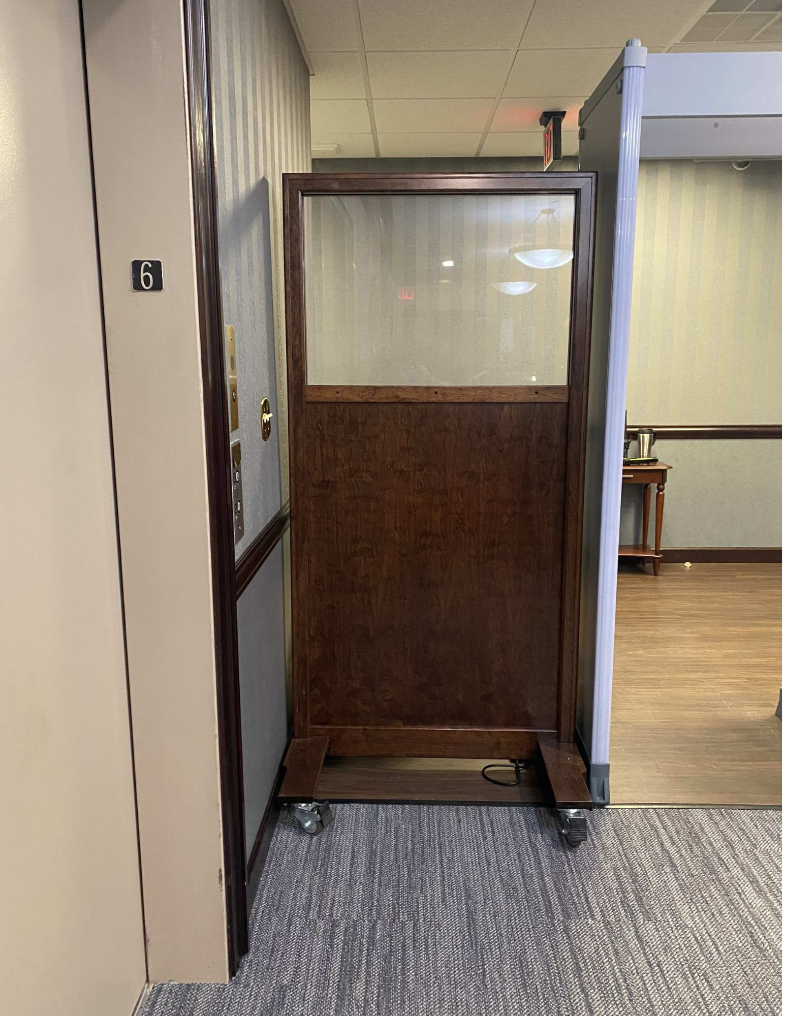 Mobile Ballistic Panel with Glass Security Checkpoint Front